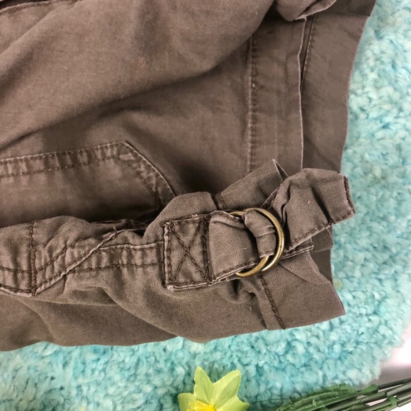 Cargo style shorts - Picture 4 of 5